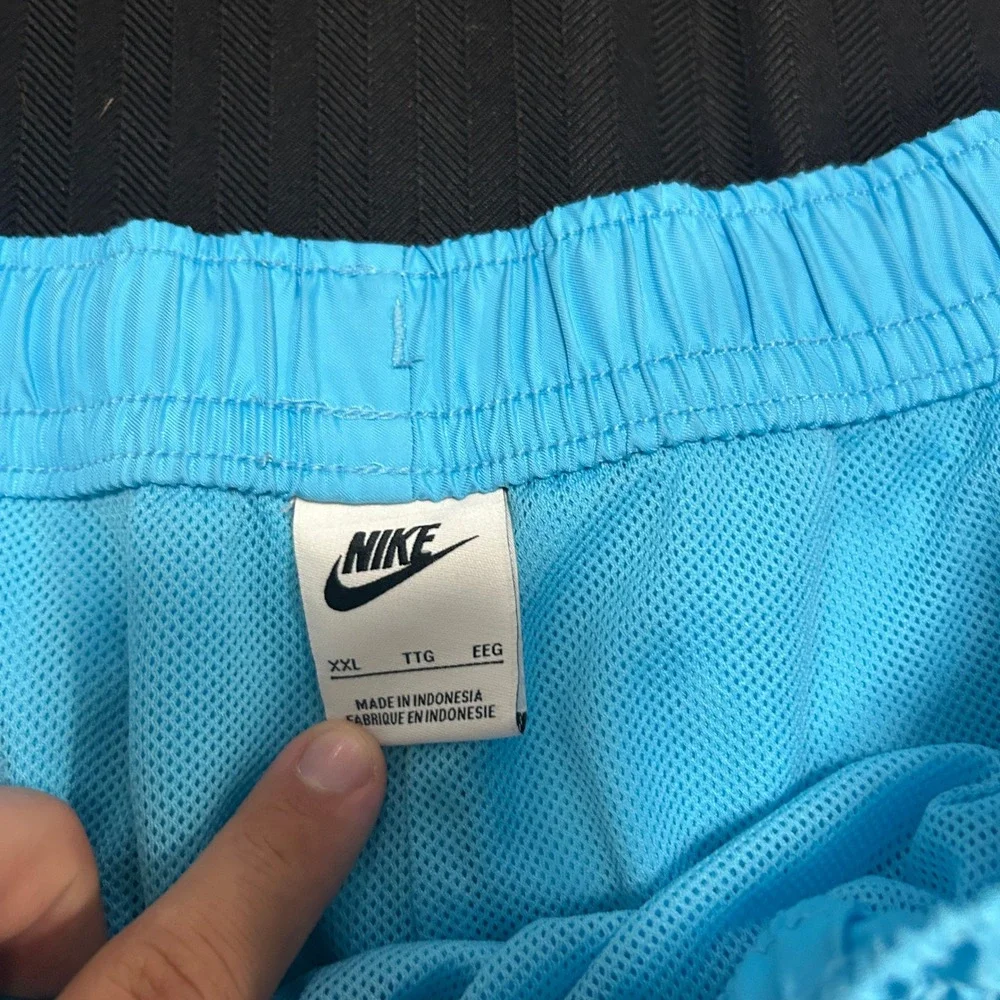 Nike Mens XXL Light Blue Mesh Lined Swim Trunks Shorts Embroidered Logo